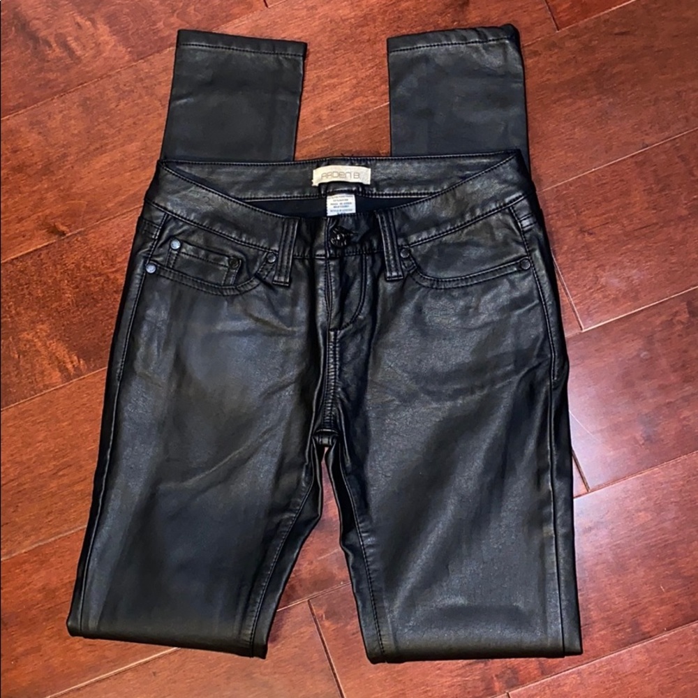 Faux Leather Skinny Pants